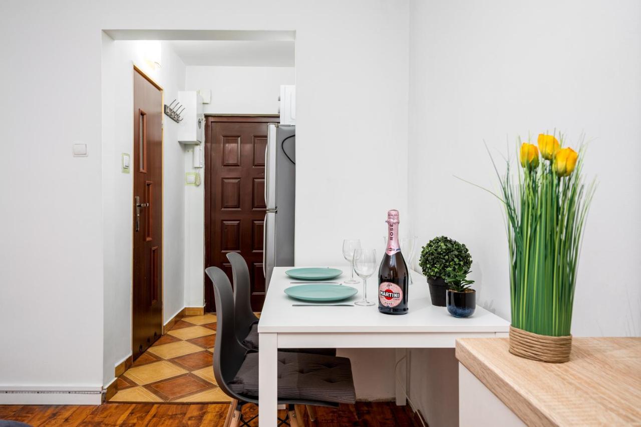 Warsaw Apartments Dyminska 6 Street מראה חיצוני תמונה