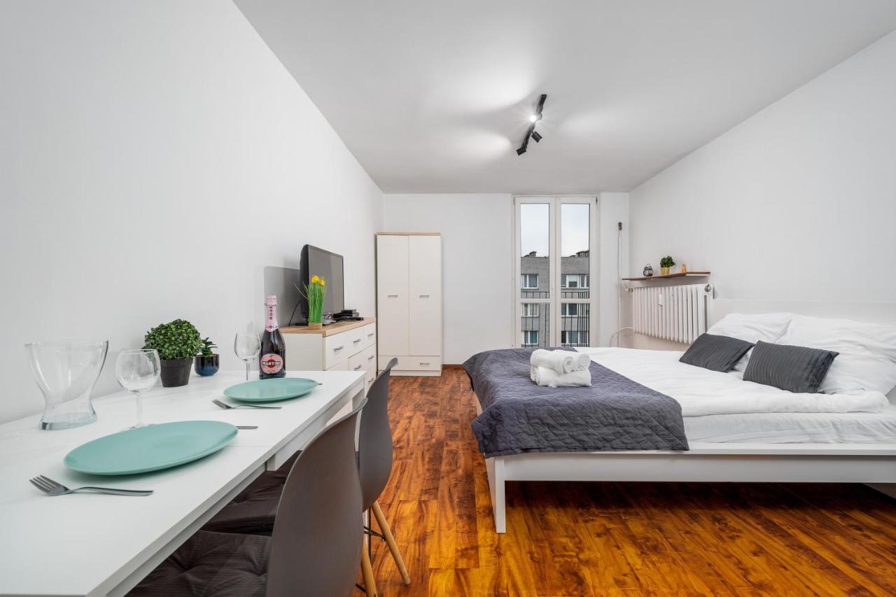 Warsaw Apartments Dyminska 6 Street מראה חיצוני תמונה