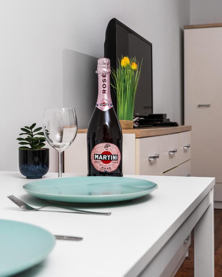 Warsaw Apartments Dyminska 6 Street מראה חיצוני תמונה